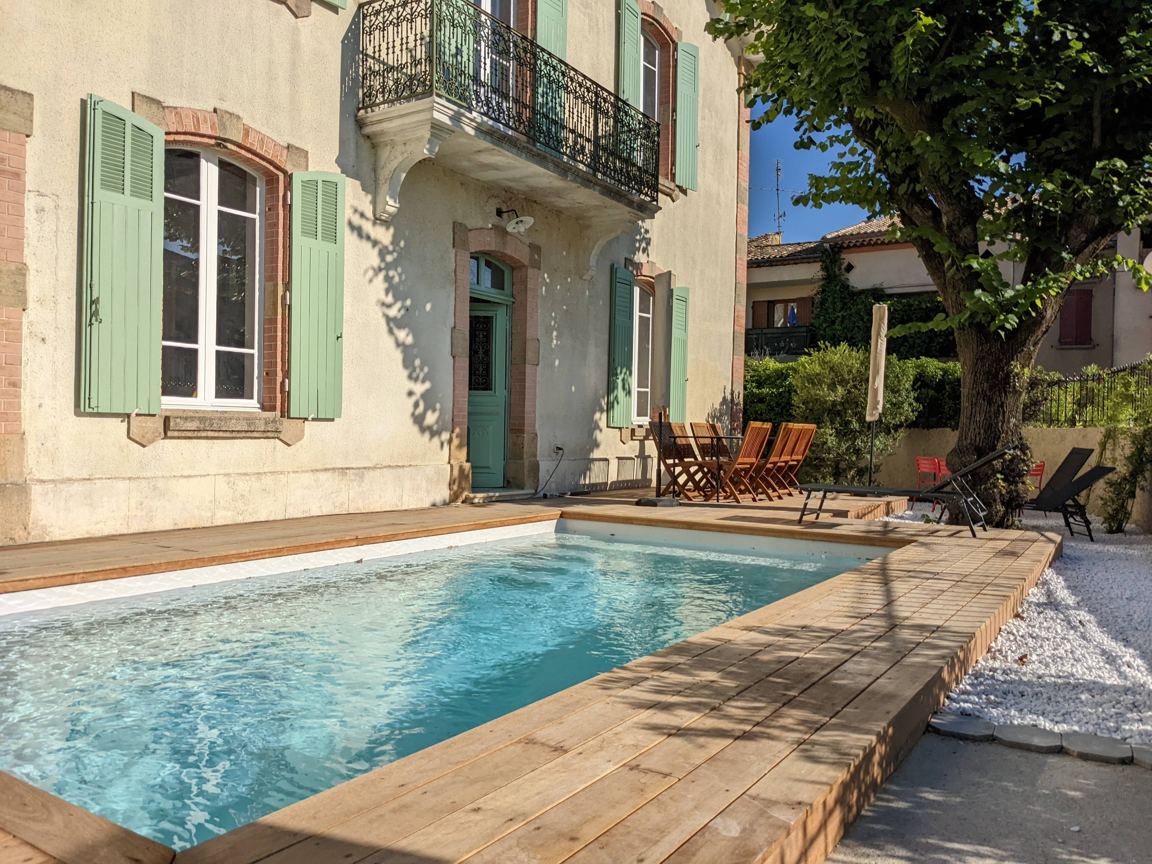 Le Vieux Tilleul - Villa de charme avec piscine chauffée proche Uzès