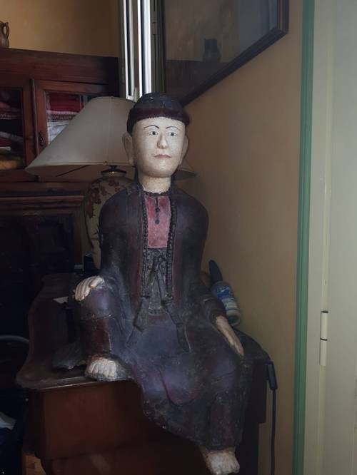 Statue de bonze vietnamien ancien venant d’un temple