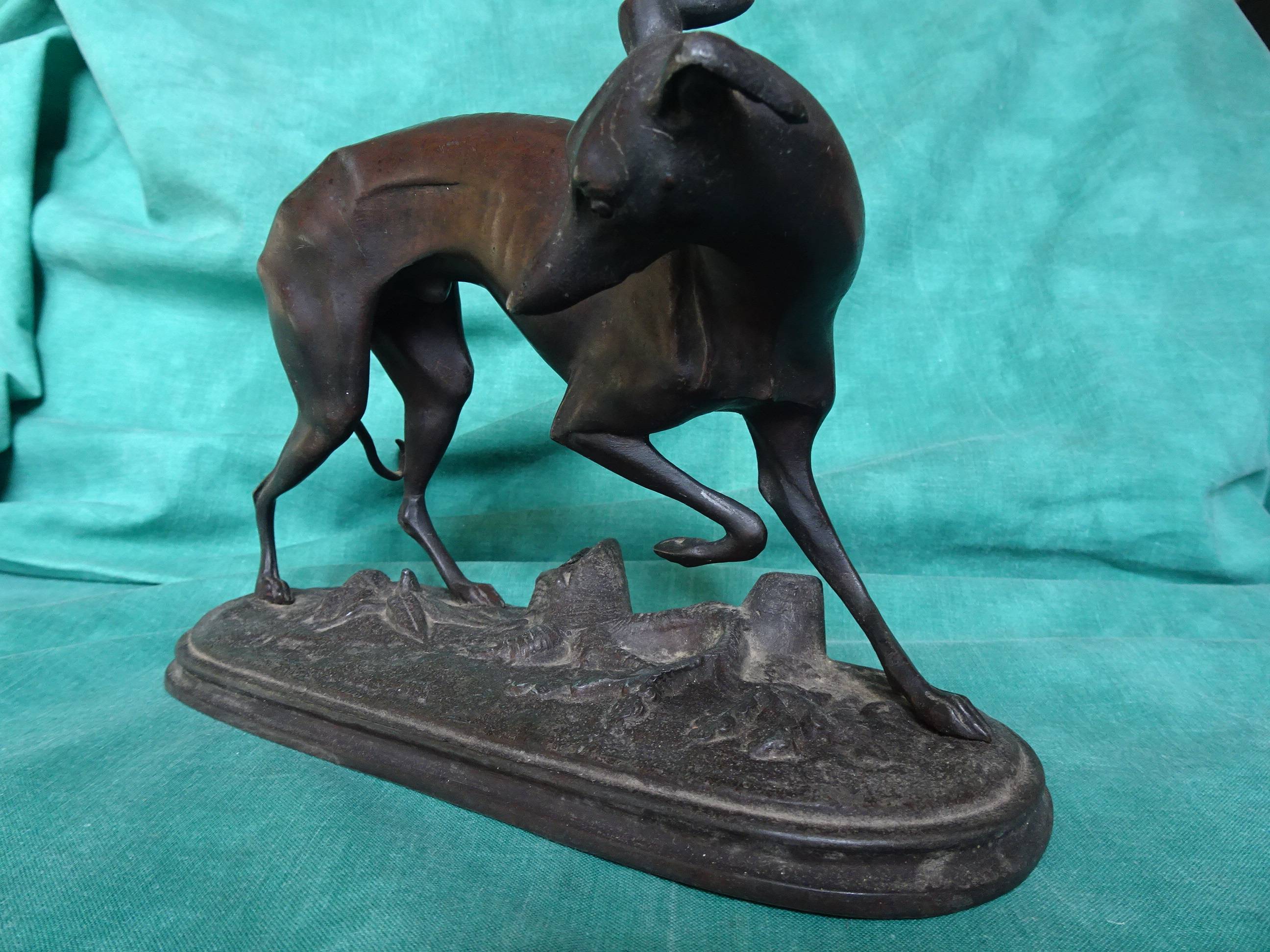 Statuette Lévrier