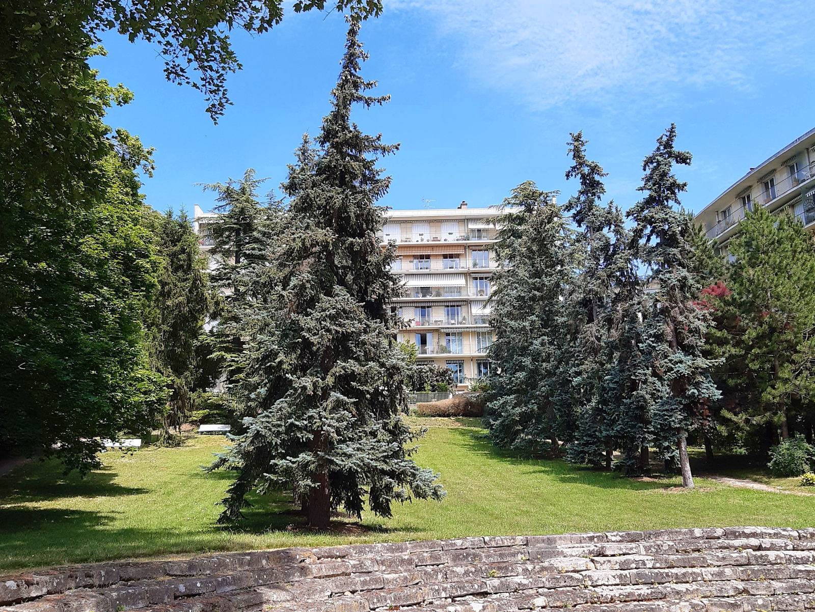 Loue appartement - 9m² - Centre Saint-Germain-en-Laye