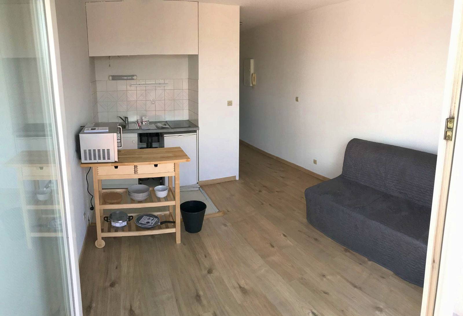 Loue Studio 18m² Bordeaux (33) quartier Marché des Capucins