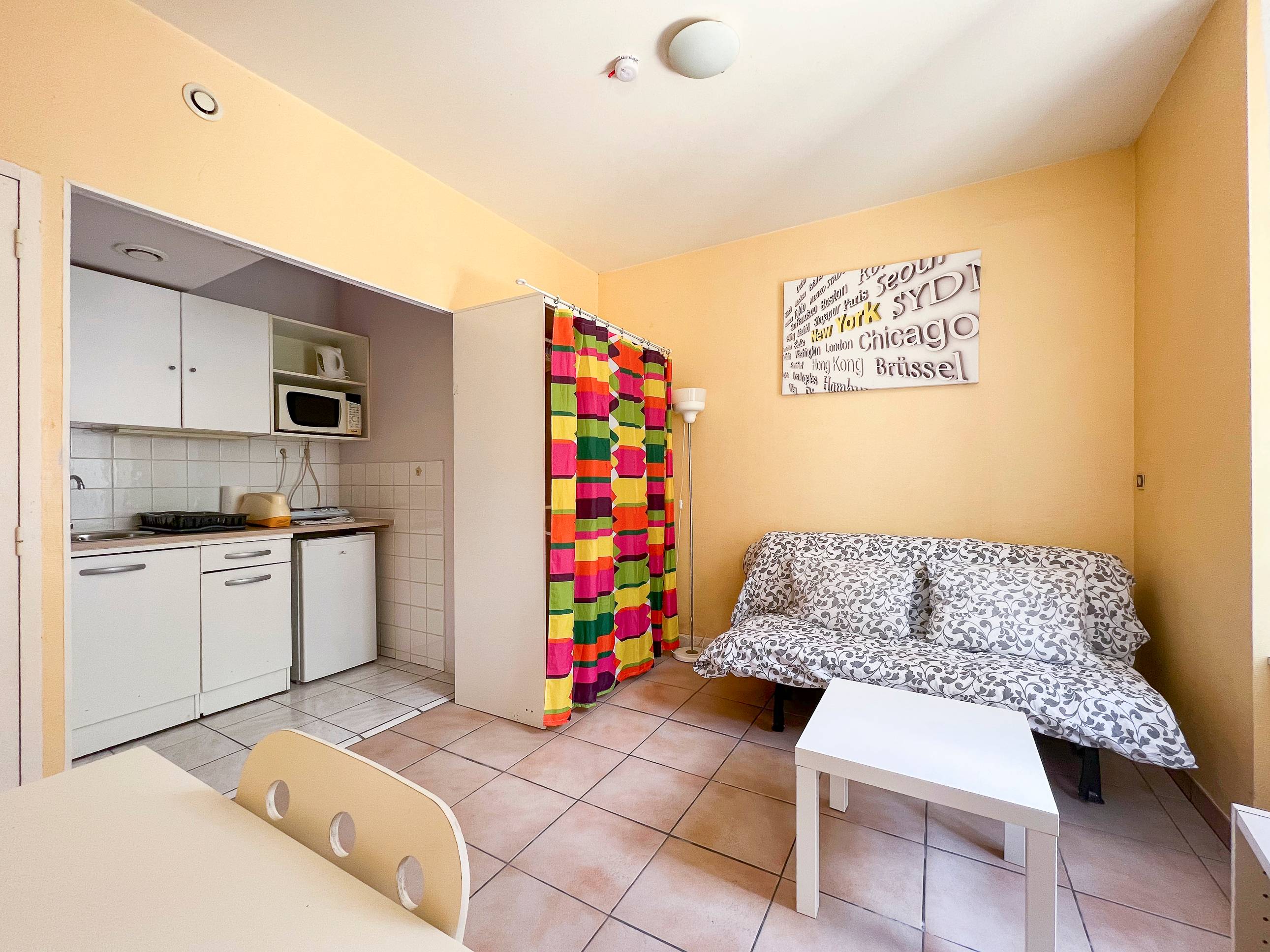 Loue studio 16m² au calme avec grande terrasse privée quartier Grammont, Tours