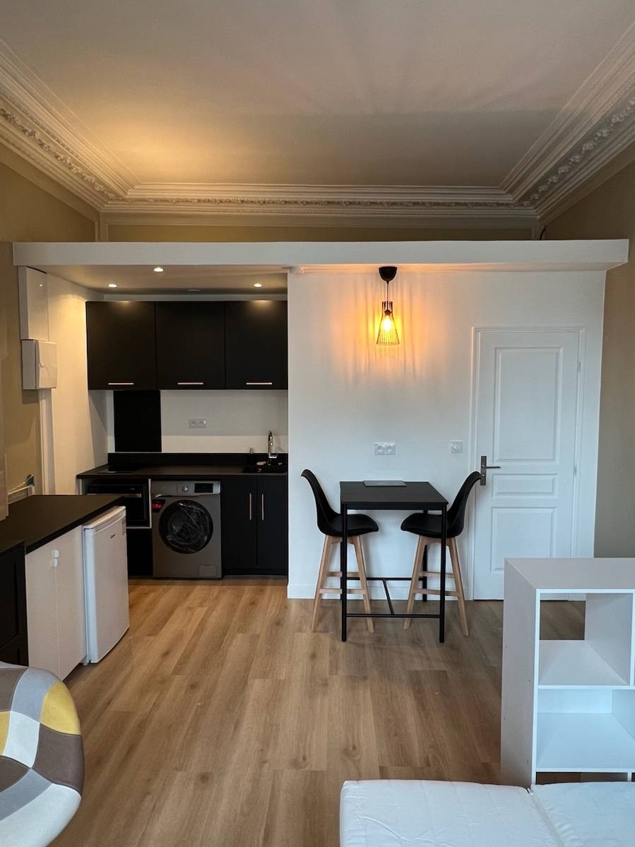 Loue studio entièrement rénové à Tourcoing - 20m²