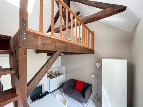 Loue studio avec couchage en mezzanine 20m² quartier Grammont Tours (37)