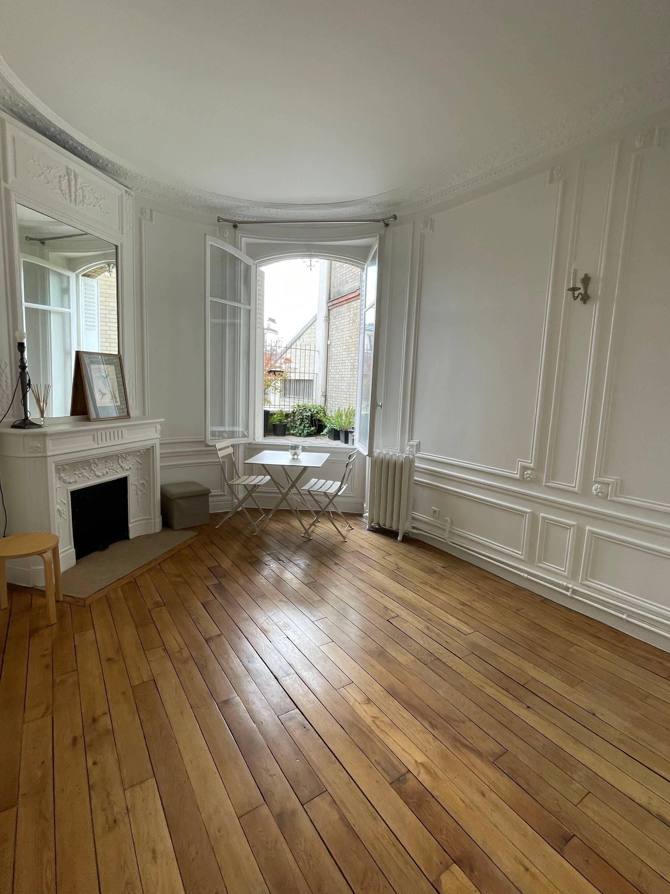 Loue Studio meublé 30m² rdc sur cour calme