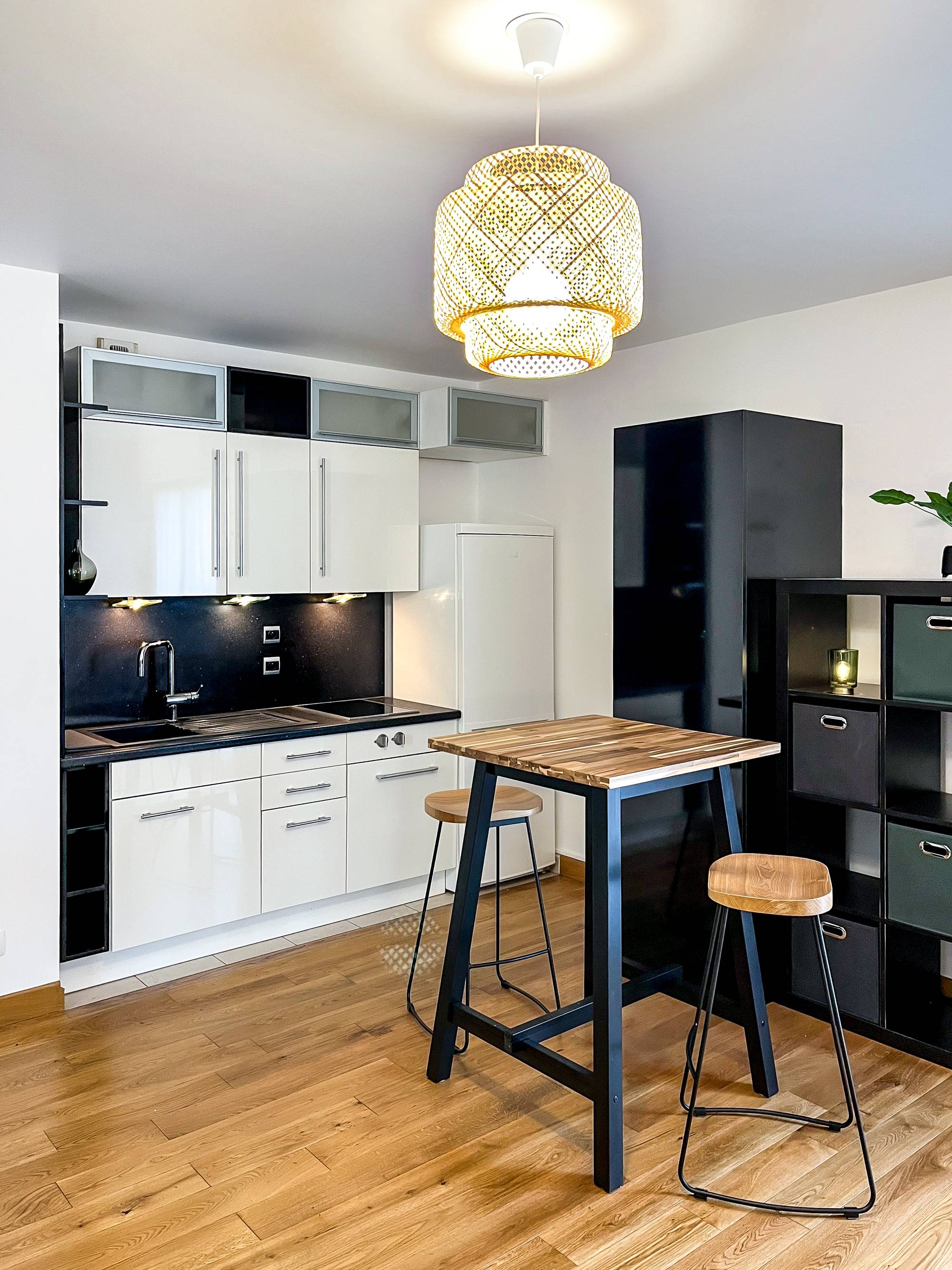 Loue Studio 30m² - Pied du métro Anatole France (Levallois-Perret)