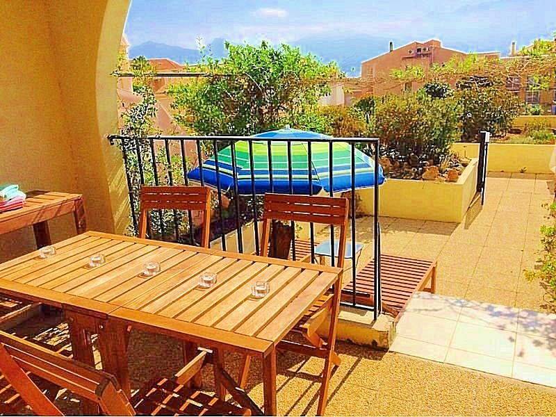 Loue appartement avec loggia et terrasse centre Calvi (20) - 4 couchages