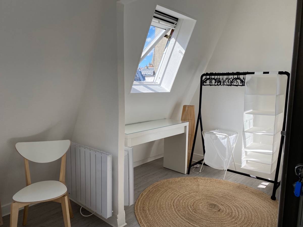 Loue studio en plein cœur de Neuilly-sur-Seine (92) - 14m²