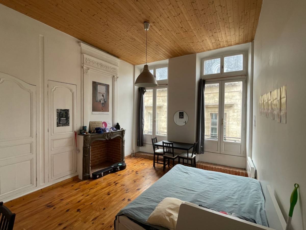 Loue studio lumineux à Bordeaux 27m² sur Gens de Confiance