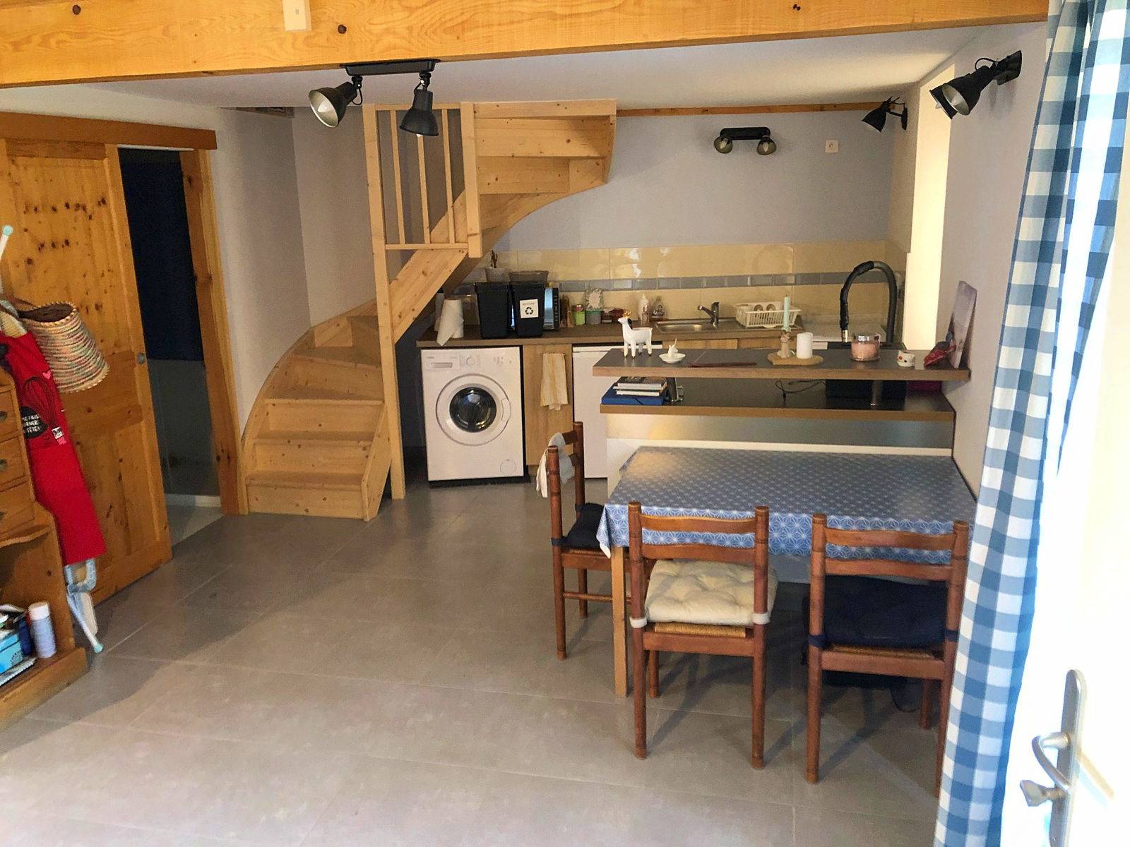 Loue studio meublé - 25m² - Sainte-Foy-lès-Lyon