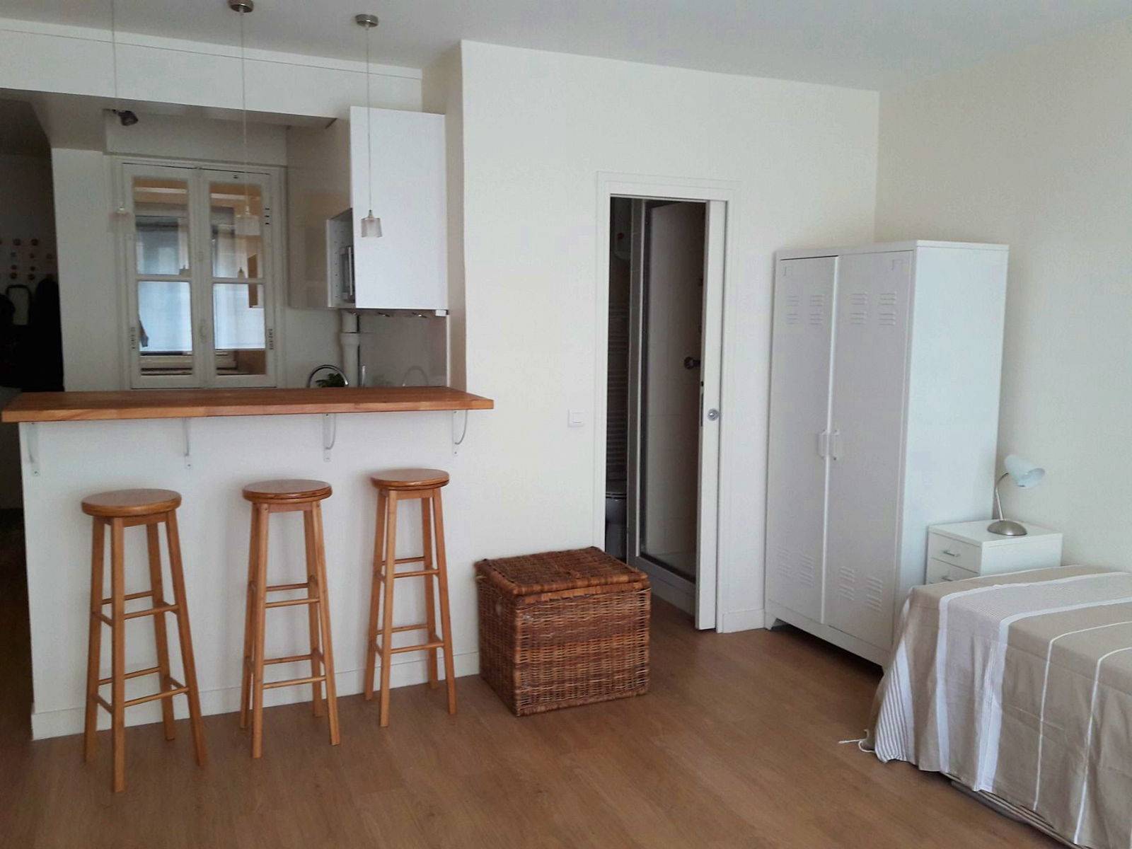 Loue Studio meublé - près Gare Montparnasse, Paris 15ème - 33m²