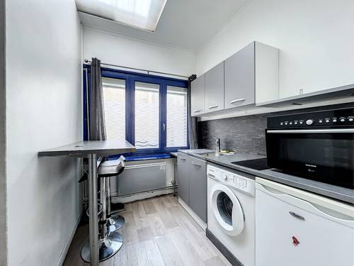 Loue studio meublé Lille centre quartier Sébastopol, idéal étudiant - 19m² + cours privative