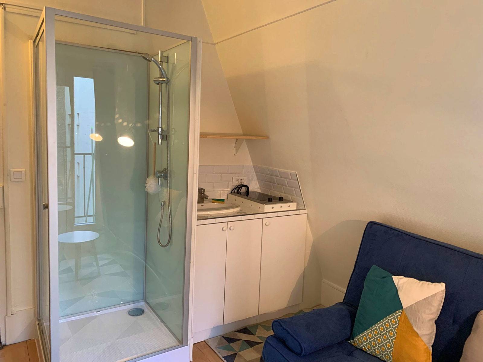 Loue studio meublé 10m² Paris 17ème - Métro Ternes