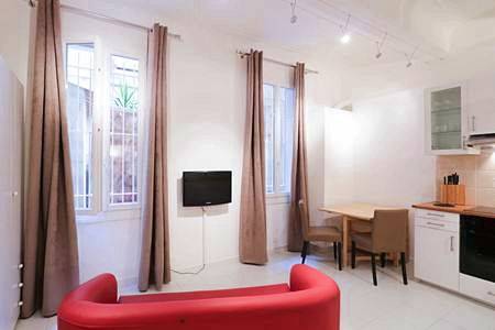 Loue studio meublé de 27m² + mezzanine en centre ville d’Aix