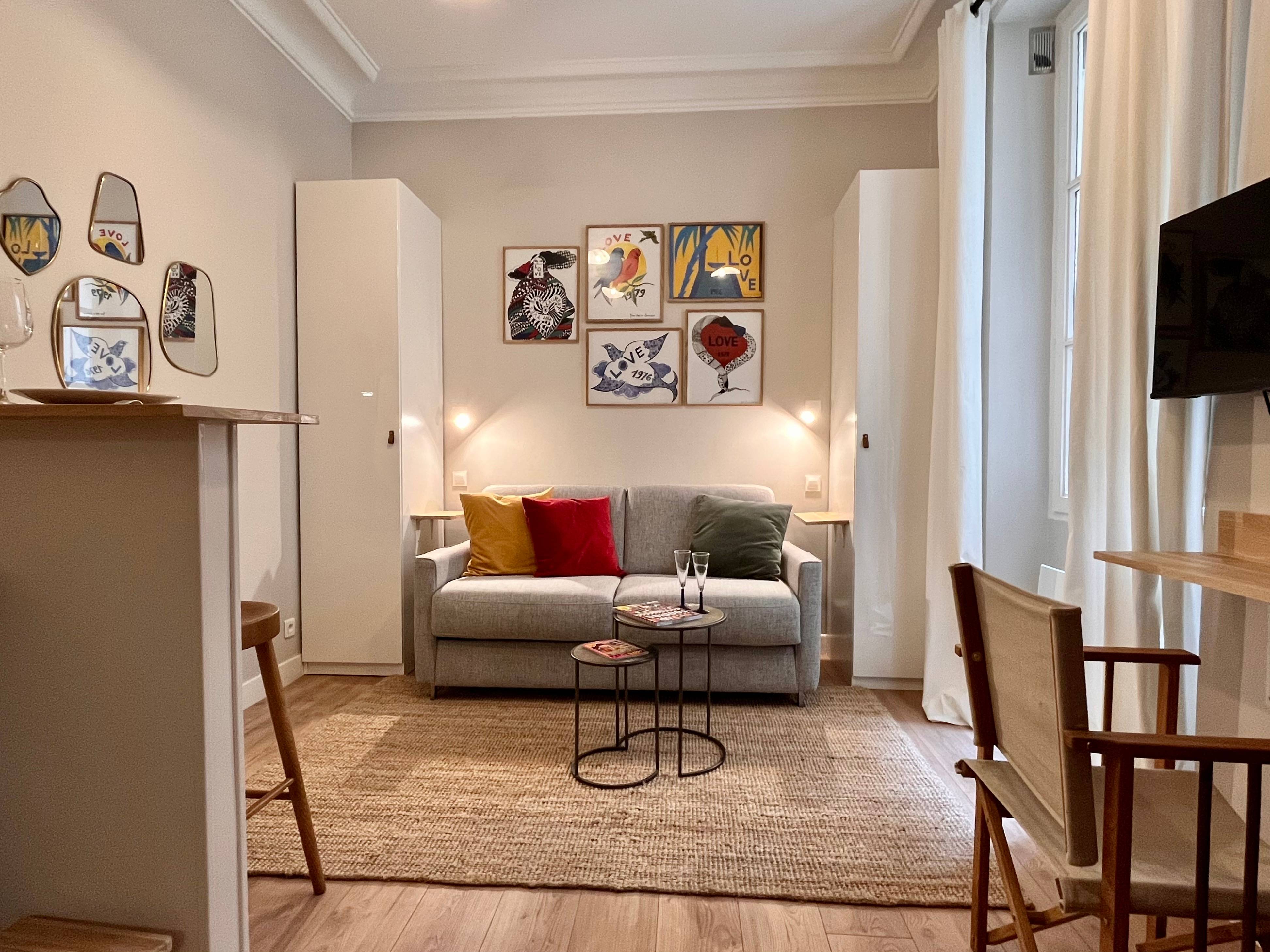 Loue studio meublé 19m² Paris 18ème - Quartier Montmartre - Disponible à partir du 8 juillet 2026