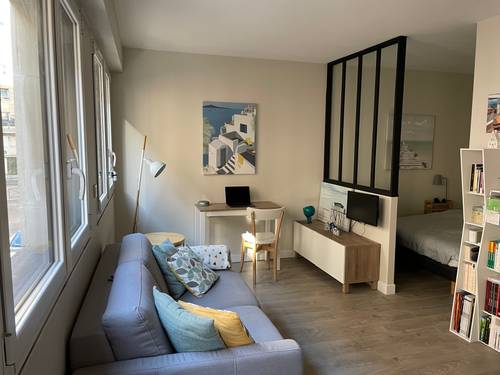 Loue beau studio meublé 28m² - coin nuit séparé - Paris 15ème