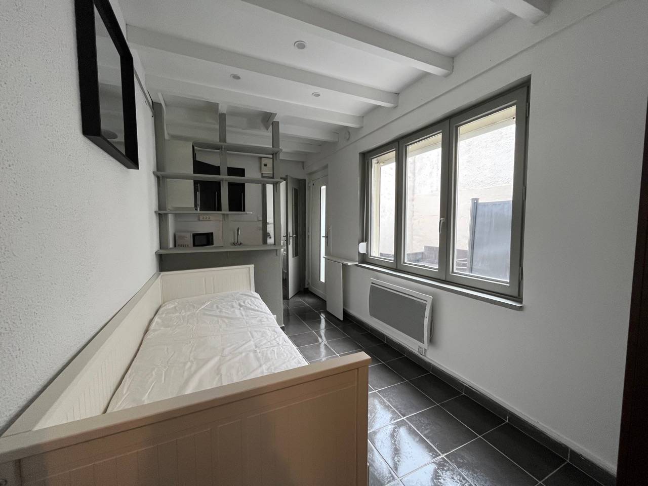 Loue studio meublé et rénové - 16m² - Lille Centre