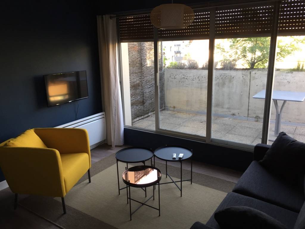 Loue Studio meublé déco avec terrasse - 22m², Grenoble (38)