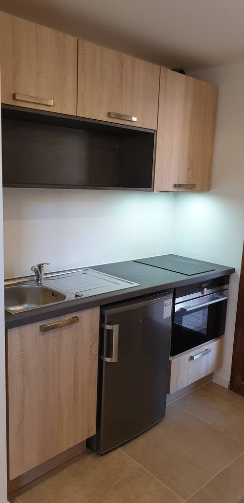 Loue studio meublé 24m² avec terrasse à Gex (01) dispo 27 juin 2022