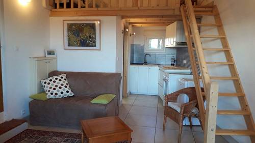 Loue studio avec mezzanine + terrasse sur jardin - Narbonne