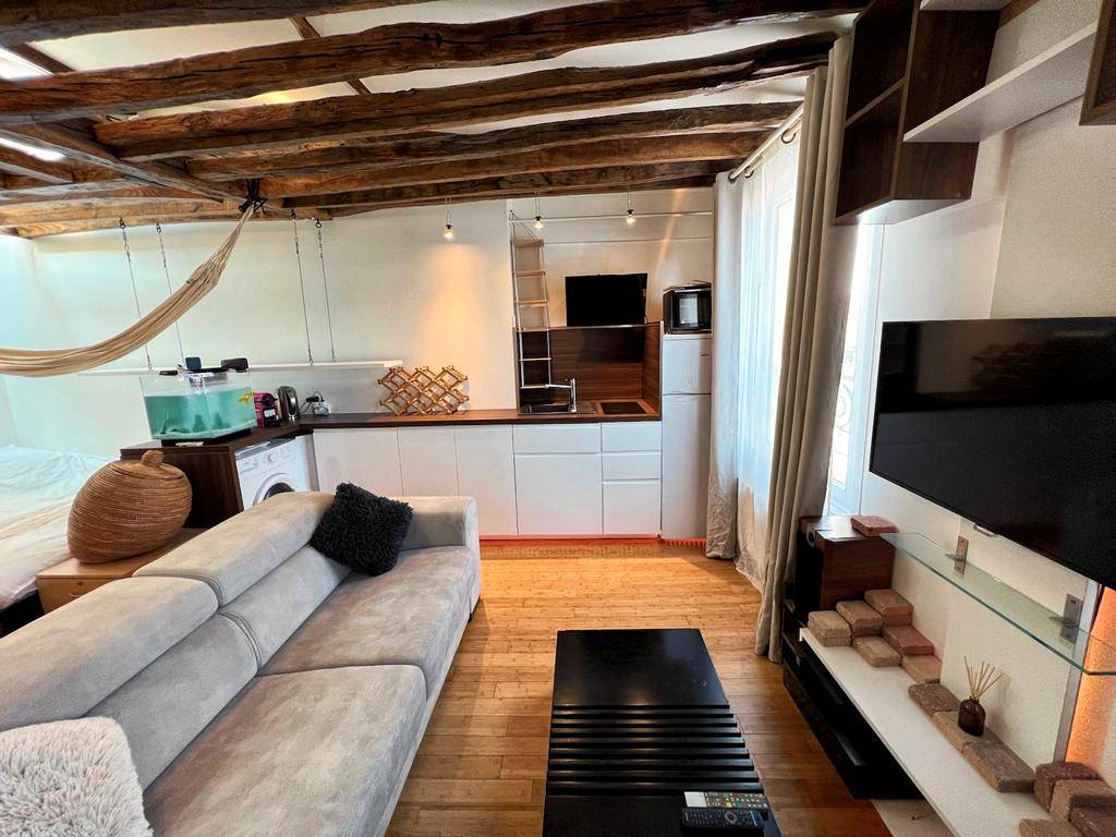 Loue Studio 24m² à Paris 20ème Belleville