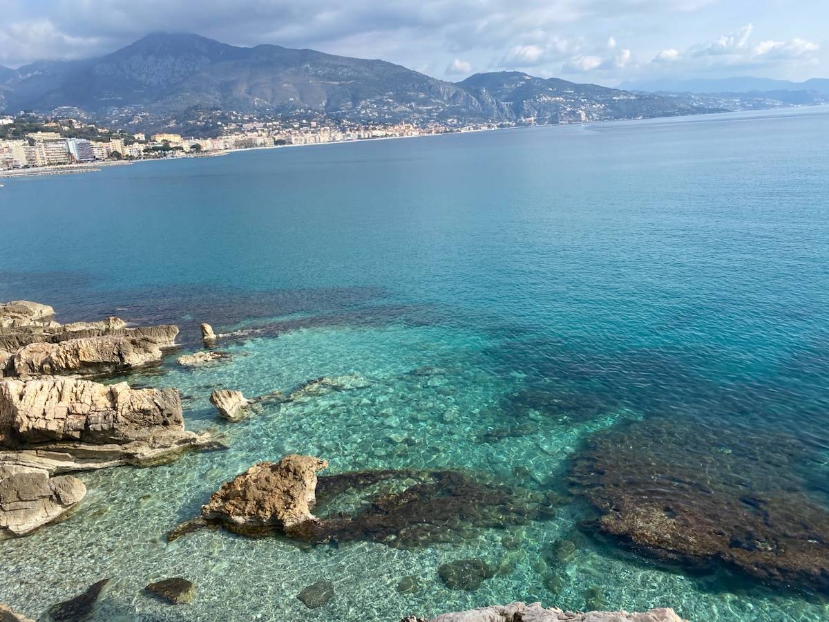 Loue Studio Roquebrune - Cap-Martin les pieds dans l’eau