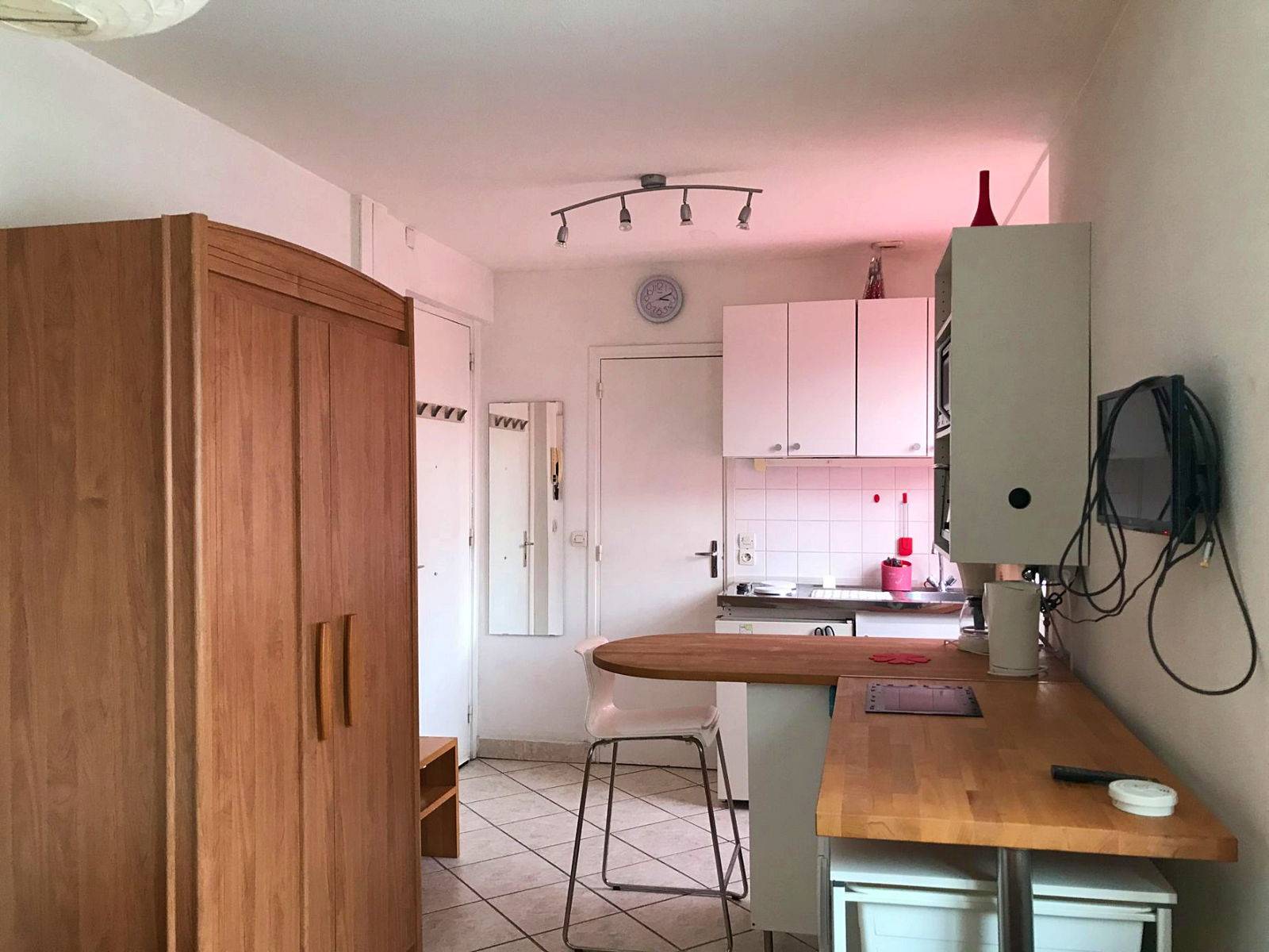 Loue Studio,17m² , vue Jardin, parking option sup - Caluire (69)