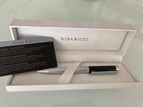 Stylo bille Nina Ricci