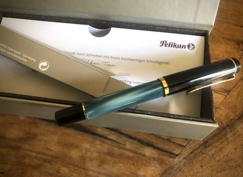 Stylo à plume Pélikan neuf avec écrin