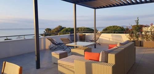 Loue appartement trois chambres avec terrasse de 140m² et vue imprenable sur l’étang de Thau à Mèze - 6 couchages