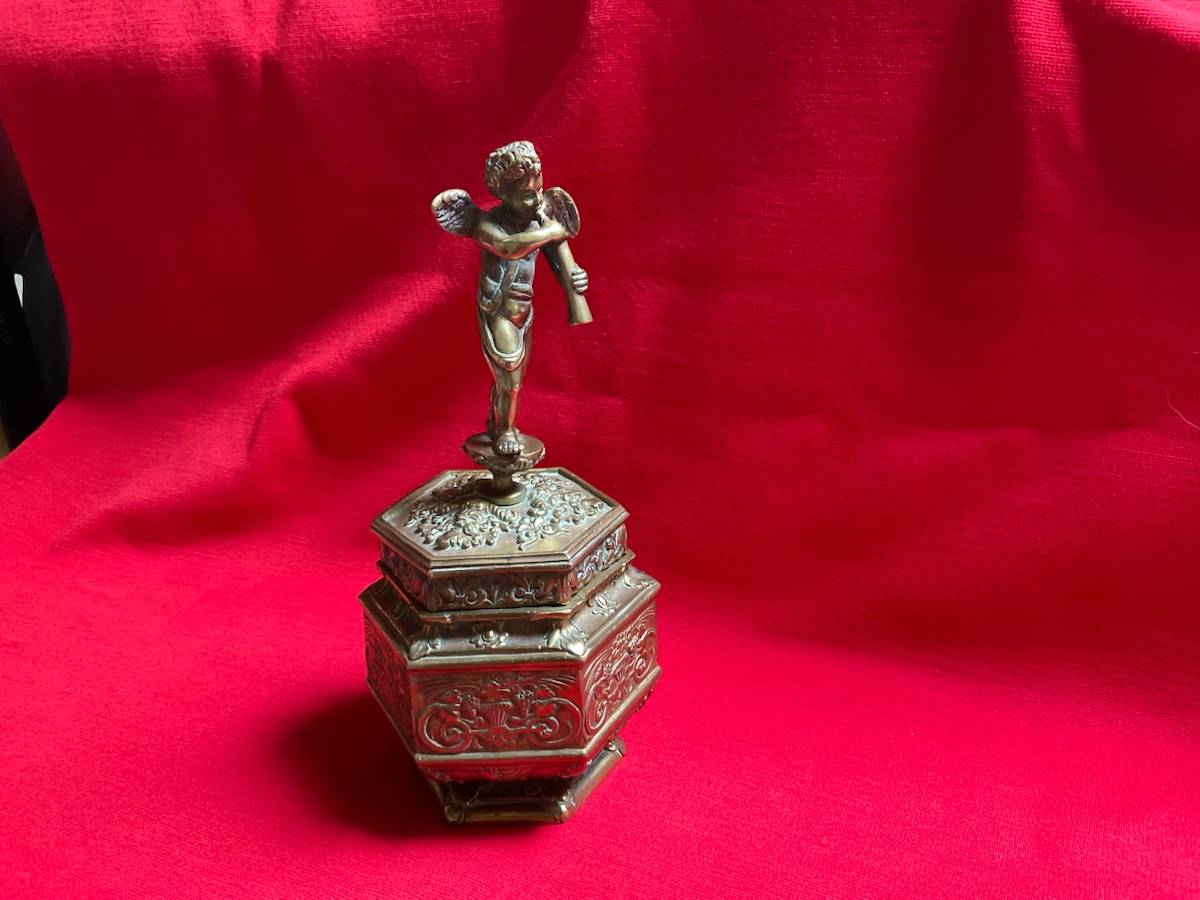 Superbe coffret en bronze doré d’époque Napoleon III