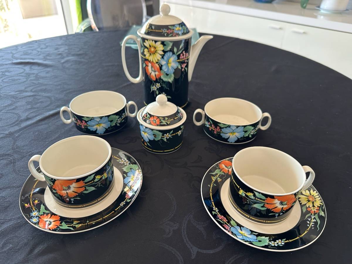 Superbe tête à tête 8 pièces XENIA Villeroy et Boch Etat neuf