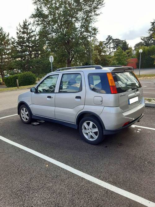 Suzuki ignis 4x4 - - 2004, 85000km