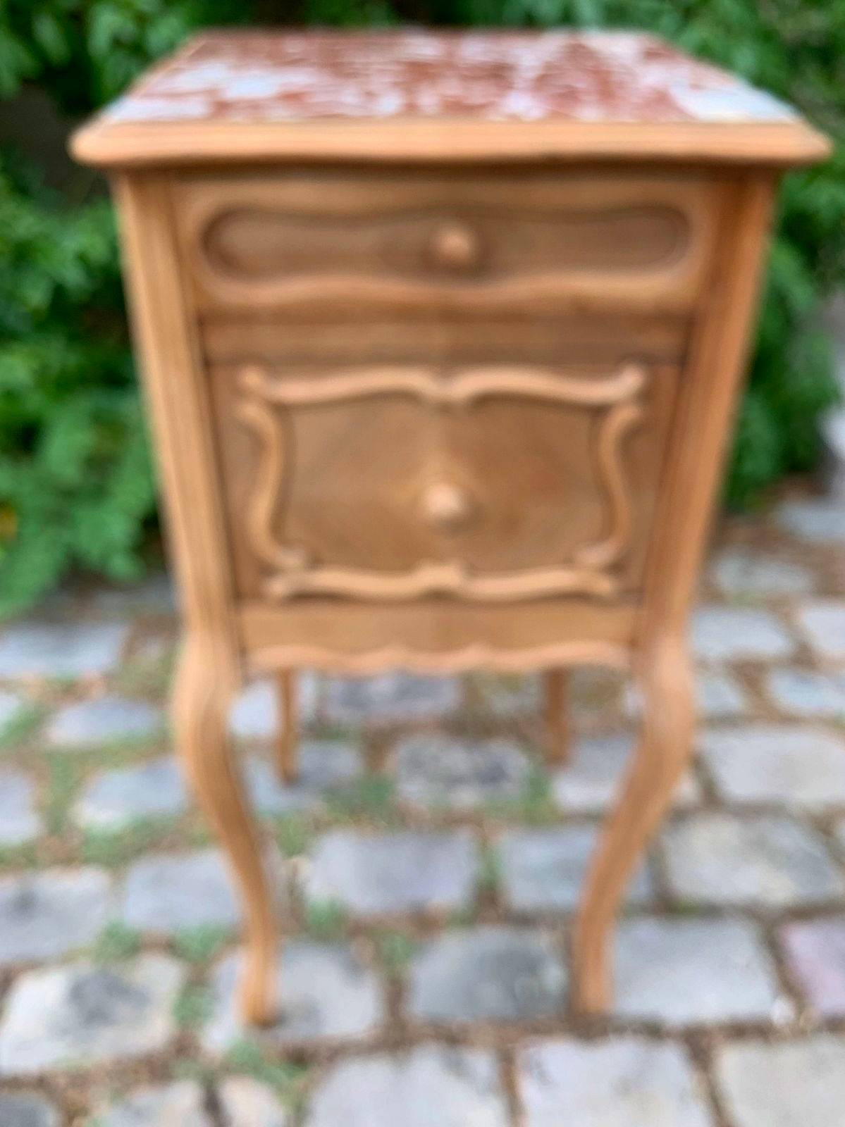 Commode Ou Table De Nuit Catalane Baroque Espagnole Du 20e Siècle En Noyer Sculpté