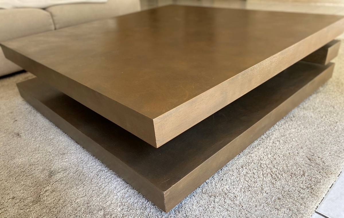 Table basse carré design mordoré