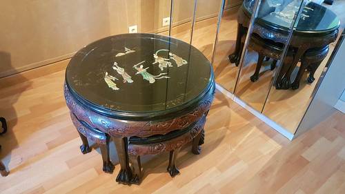 Table basse chinoise laquée noire