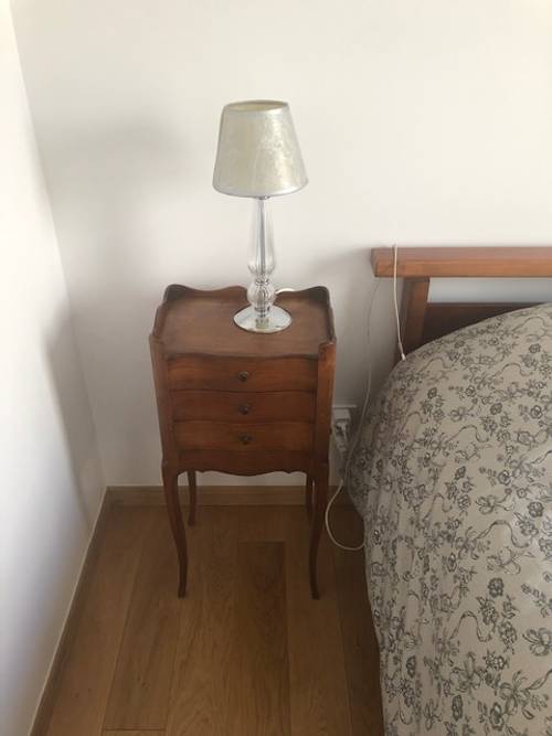 Table de chevet