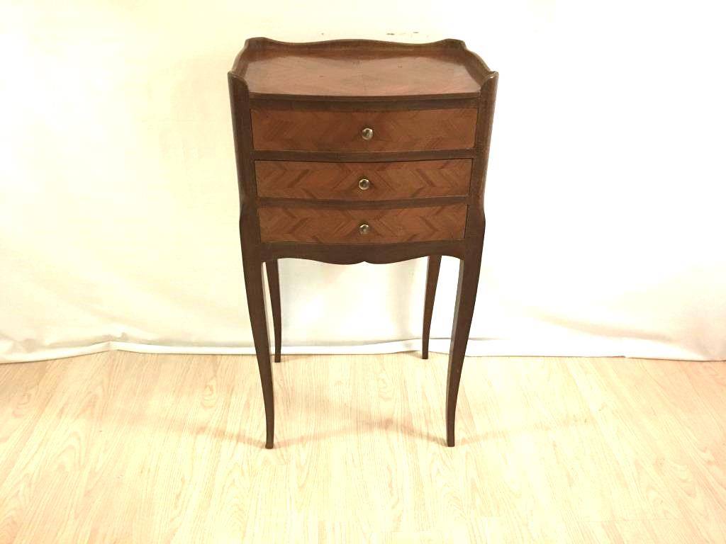 Vends table de chevet de style transition