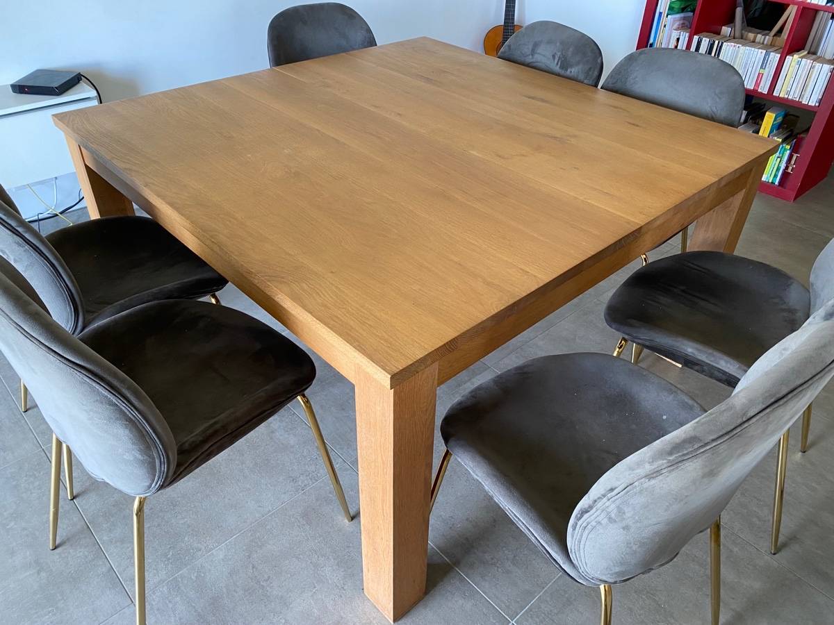 Table extensible en chêne massif Ethnicraft 812 convives sur Gens de