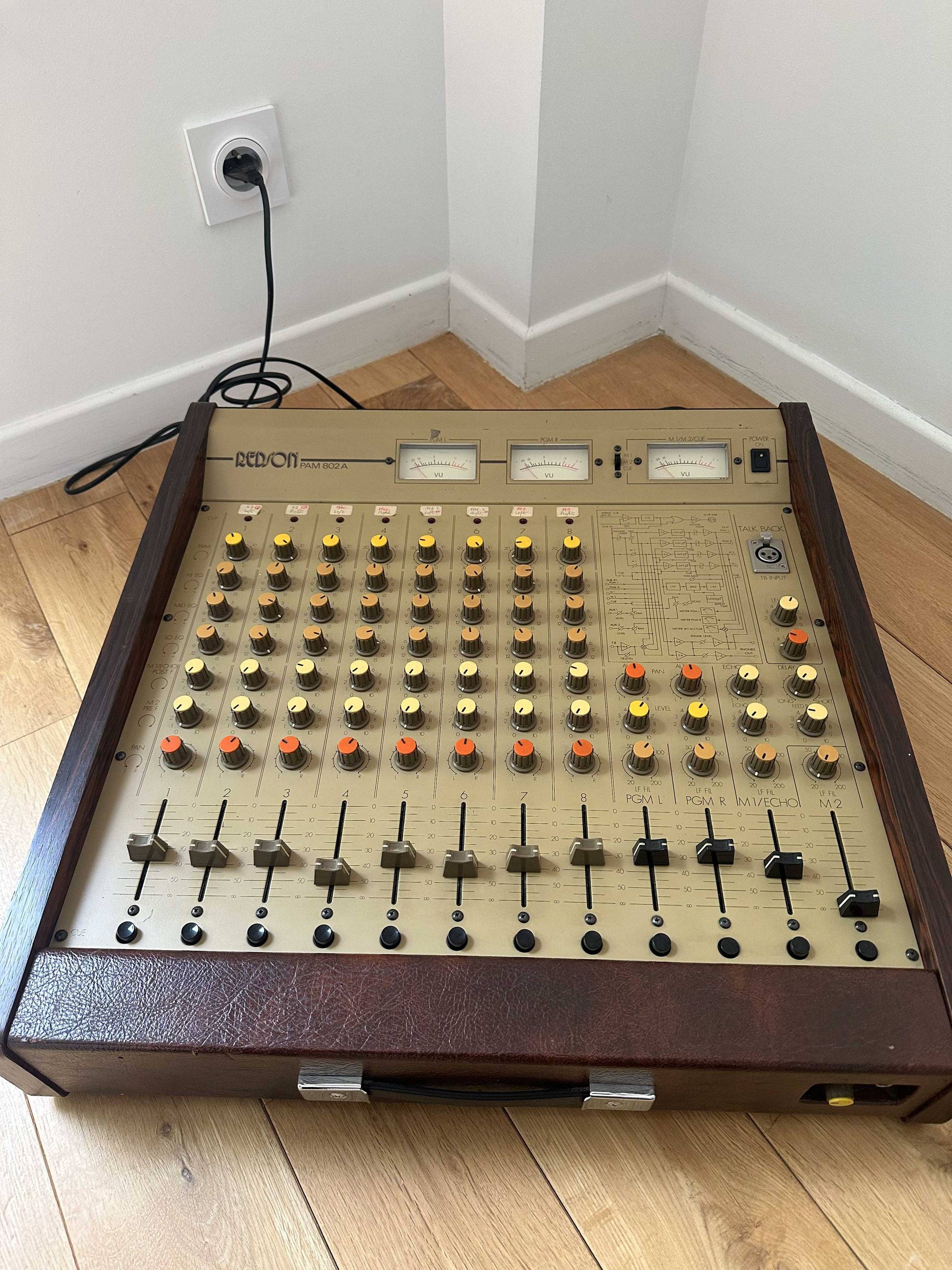 Table de Mixage Vintage - Marque Redson en Bon état