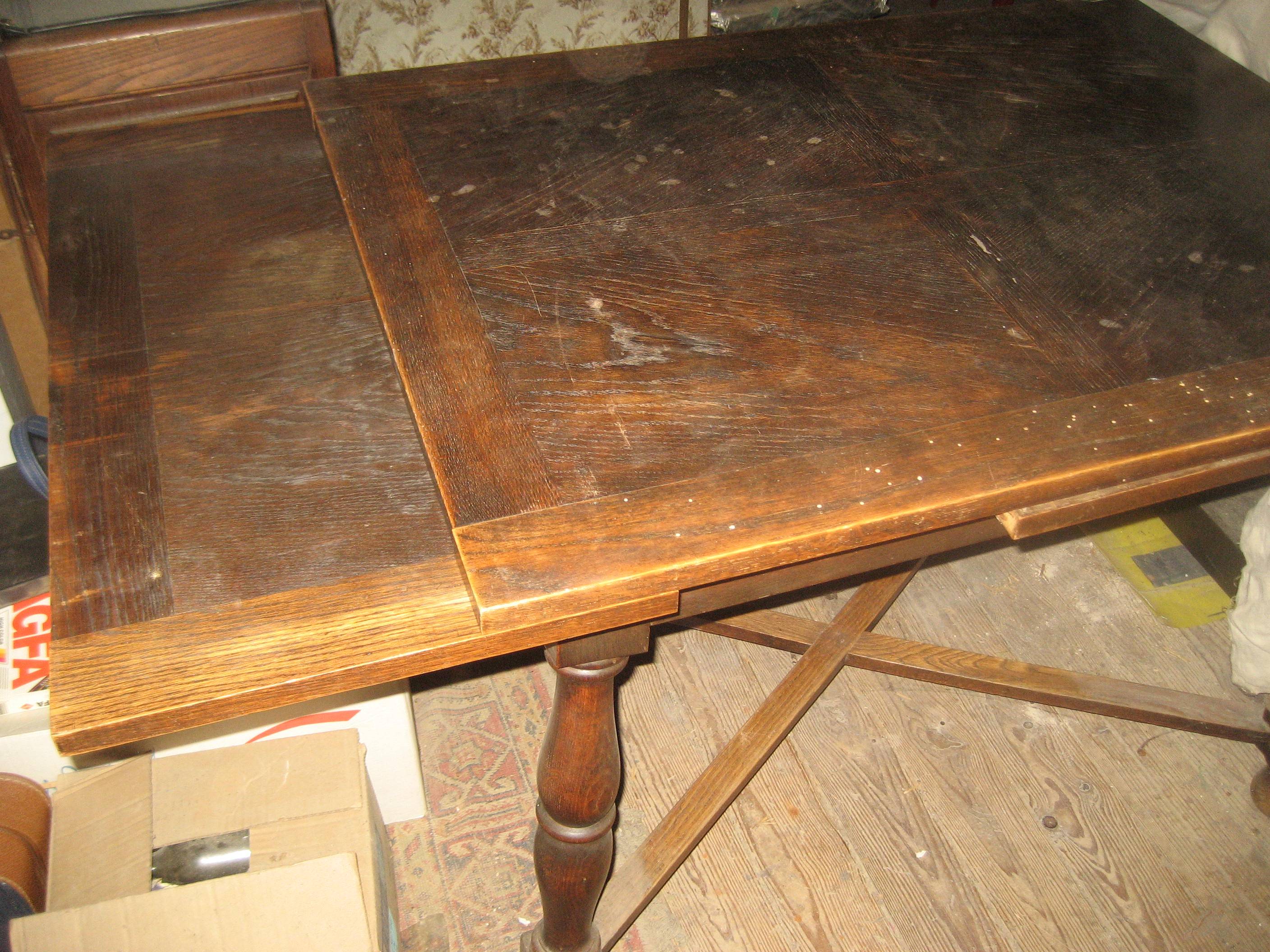 Table de salle à manger avec 2 rallonges - 10 places