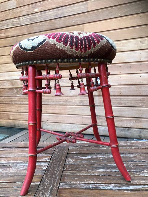 Tabouret asiatique ancien