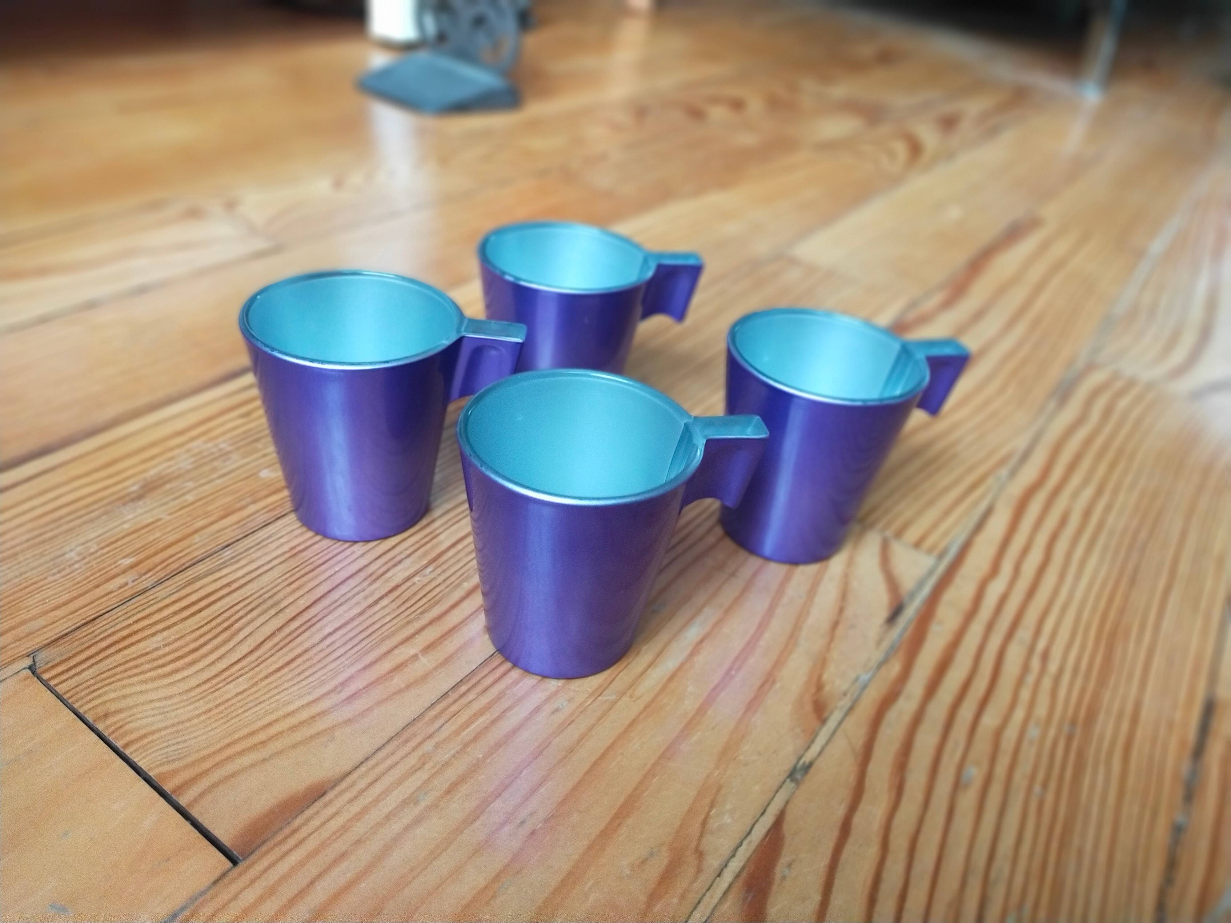 Lot de 4 tasses à café en verre violet métallisé