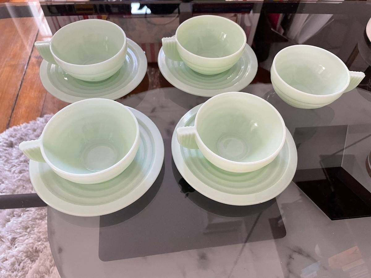 4 Tasses Et Sous-tasses En Opaline Verte Anis Années 50 - Vintage, Occasion