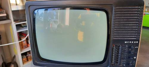 Télévision portable vintage