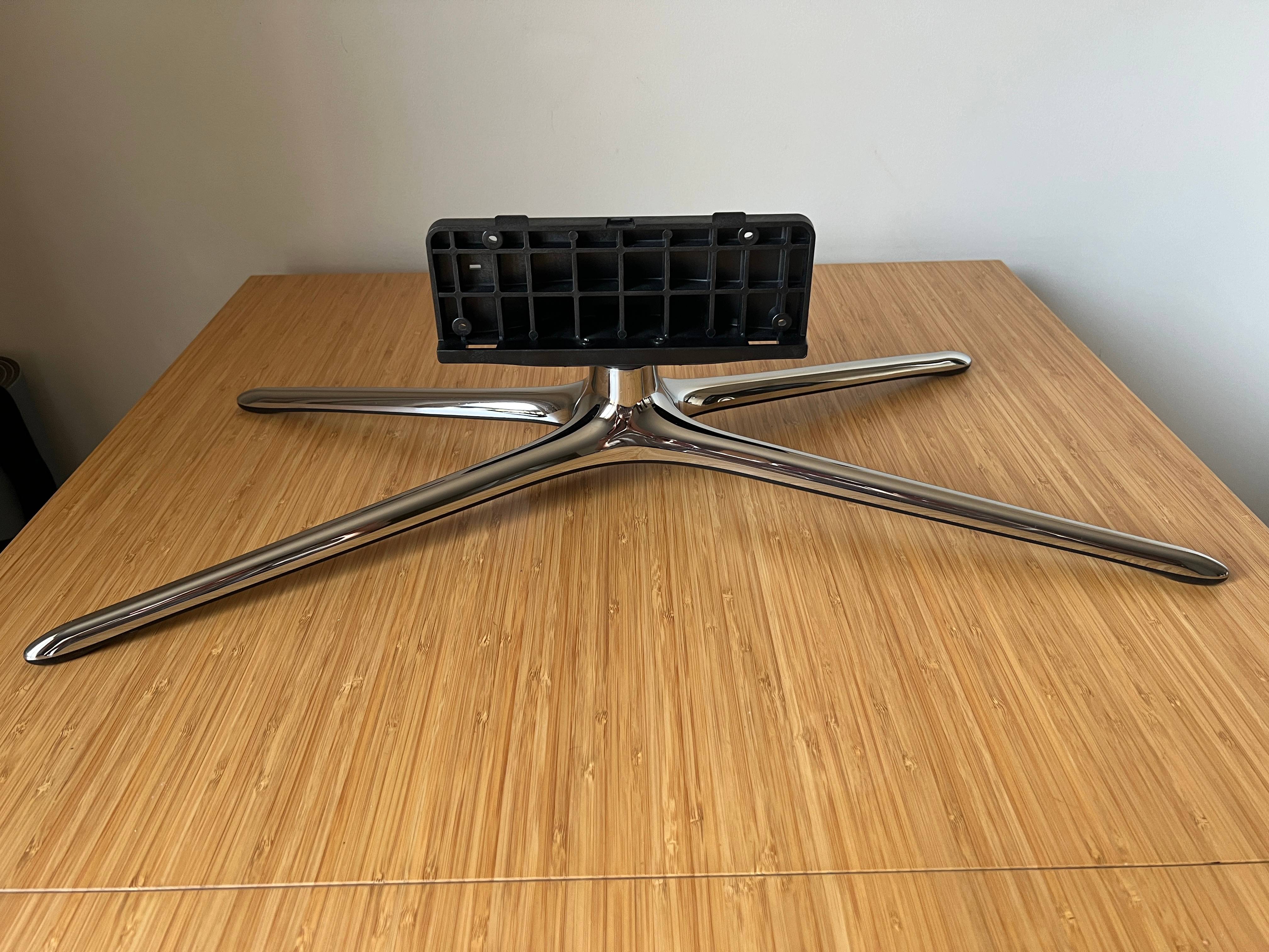 Pied & Base Télévision TV Samsung Etoile Chromé très bon état URGENT on