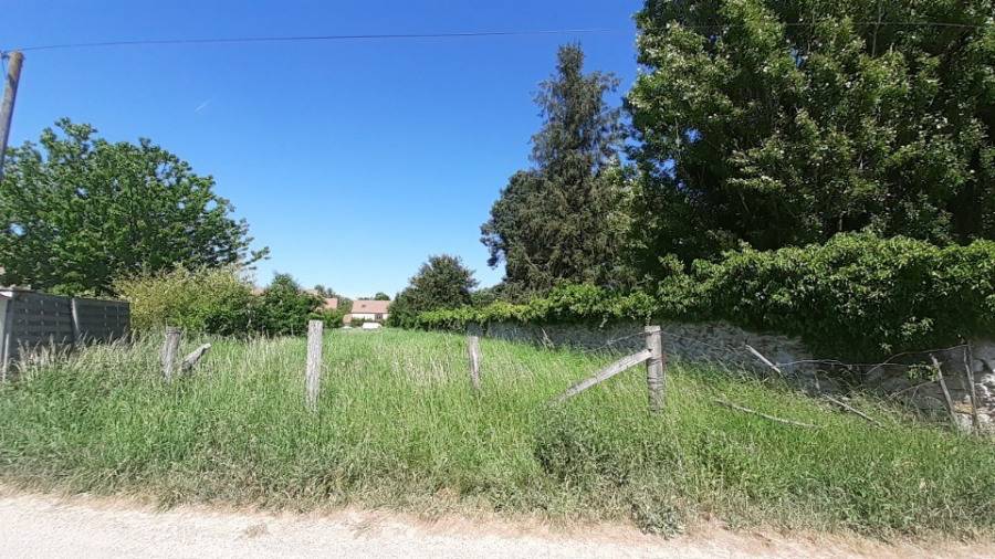 Vends Terrain constructible à Marles en Brie (77) - 680m²