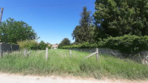 Vends Terrain constructible à Marles en Brie (77) - 680m²