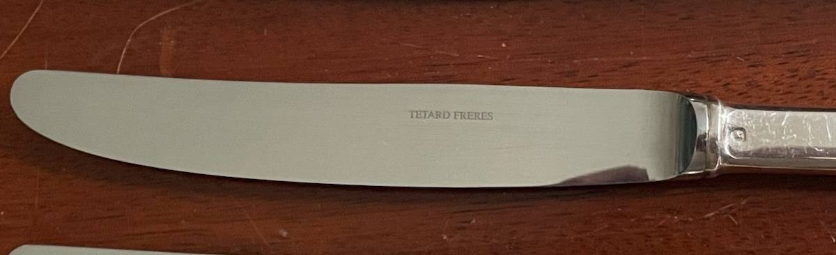 Vends Tétard frères argent massif Minerve suite de 12 grands couteaux de table modèle Uniplat