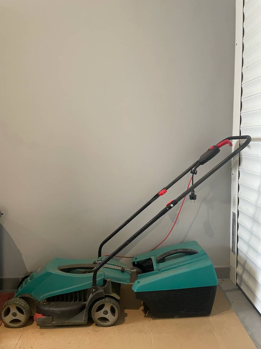 Tondeuse electrique en très bon état